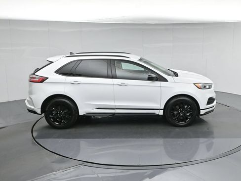Used 2022 Ford Edge SE w/ Black Appearance Package AWD/4WD image 40