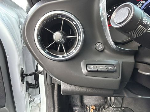 Certified 2019 Chevrolet Camaro SS image 13