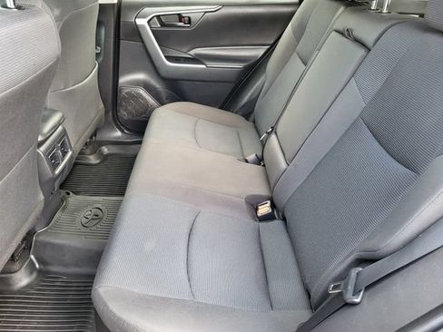 Used 2022 Toyota RAV4 LE AWD/4WD image 22
