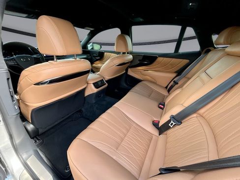Used 2025 Lexus LS 500 w/ Interior Upgrade Package RWD image 9