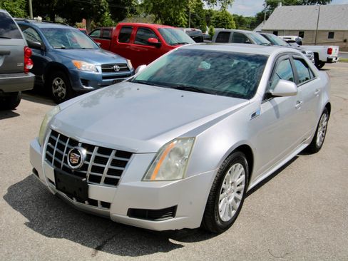 Used 2012 Cadillac CTS Luxury image 2