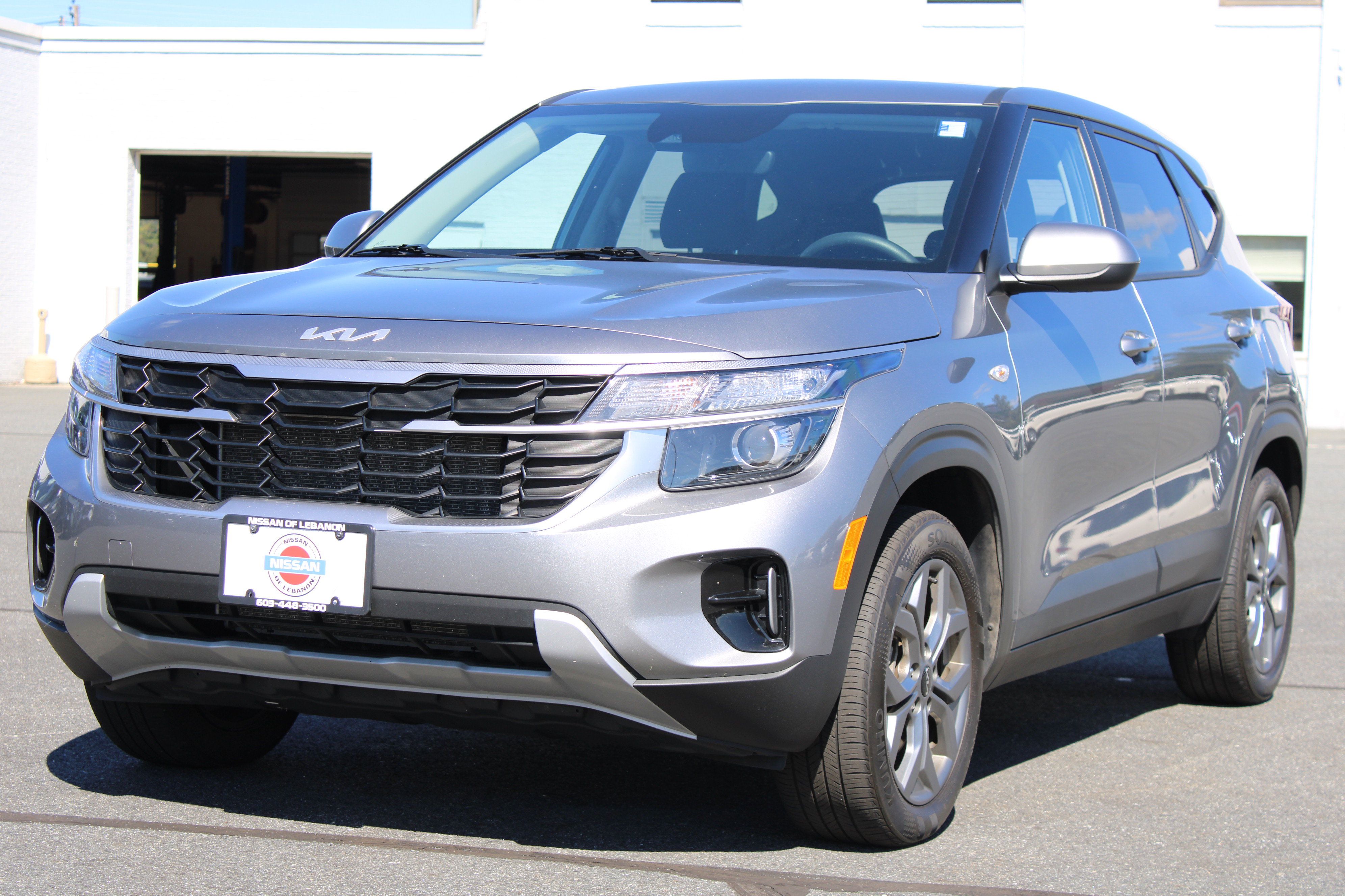 Used 2024 Kia Seltos LX AWD/4WD image 1