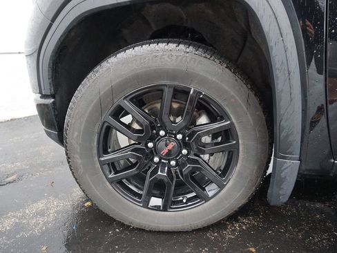 Used 2024 GMC Sierra 1500 Elevation image 30