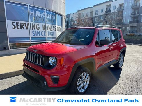 Used 2023 Jeep Renegade Latitude w/ Premium Group image 1