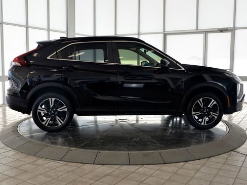 Used 2024 Mitsubishi Eclipse Cross SE image 9