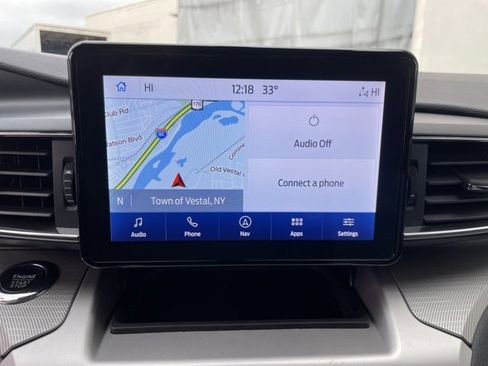 Used 2022 Ford Explorer XLT w/ Equipment Group 202A image 17