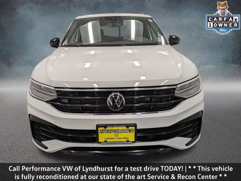 Used 2022 Volkswagen Tiguan SE R-Line AWD/4WD image 2