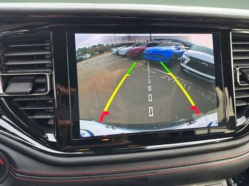 Used 2024 Dodge Durango GT image 27