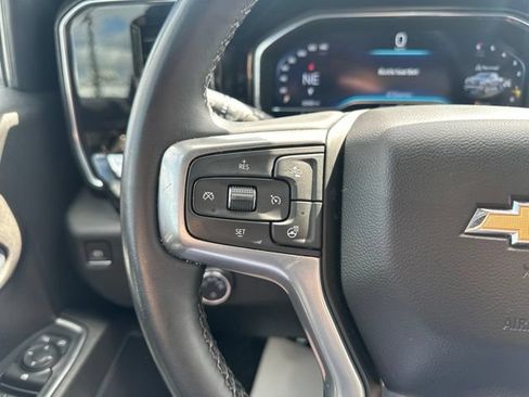 Used 2023 Chevrolet Silverado 1500 LT AWD/4WD image 20