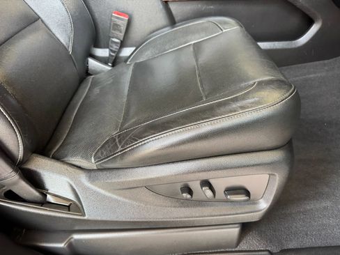 Used 2020 GMC Yukon SLT image 35