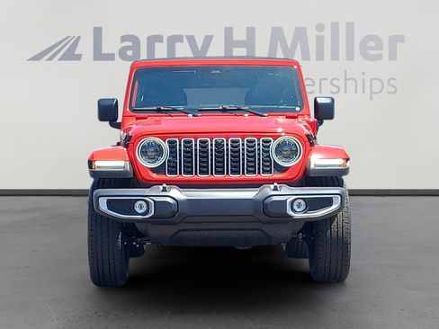 New 2025 Jeep Wrangler Sahara image 8