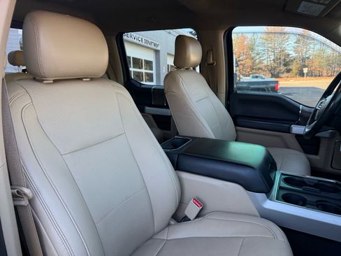 Used 2017 Ford F250 Lariat w/ Chrome Package image 17