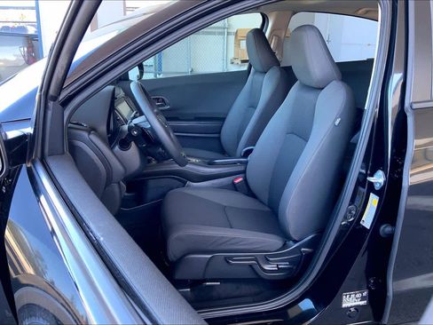 Used 2022 Honda HR-V EX image 8