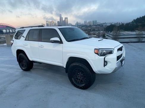 Used 2023 Toyota 4Runner TRD Off-Road Premium image 30