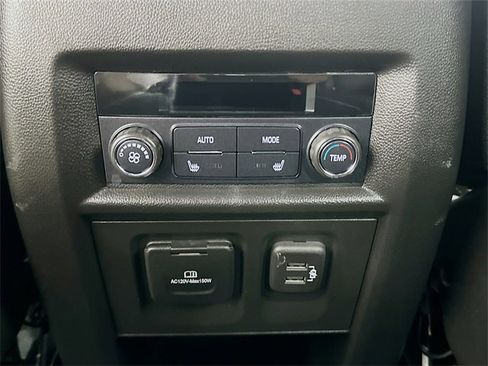 Used 2022 Chevrolet Traverse Premier w/ Redline Edition image 13