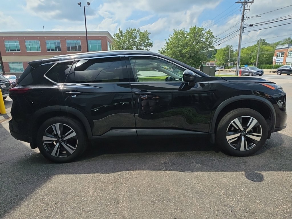 Certified 2025 Nissan Rogue SL AWD/4WD image 7