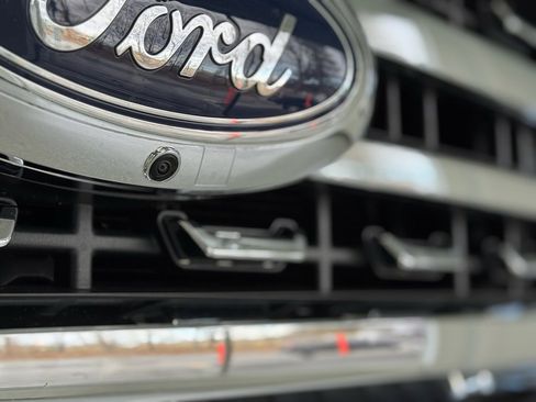 Used 2024 Ford F350 Lariat w/ Chrome Package image 12