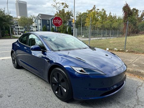 Used 2025 Tesla Model 3 Long Range image 8
