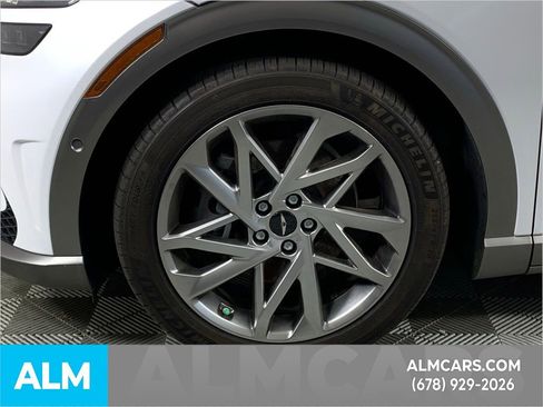 Used 2023 Genesis GV60 Advanced image 17