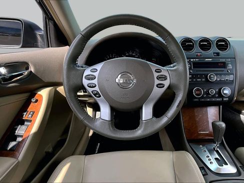 Used 2008 Nissan Altima 3.5 SE w/ Premium Pkg FWD image 5
