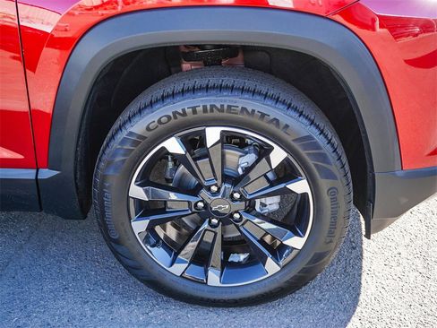 New 2026 Chevrolet Equinox RS w/ LPO, Floor Liner Package image 9