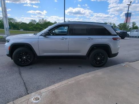 New 2026 Jeep Grand Cherokee Laredo X AWD/4WD image 26
