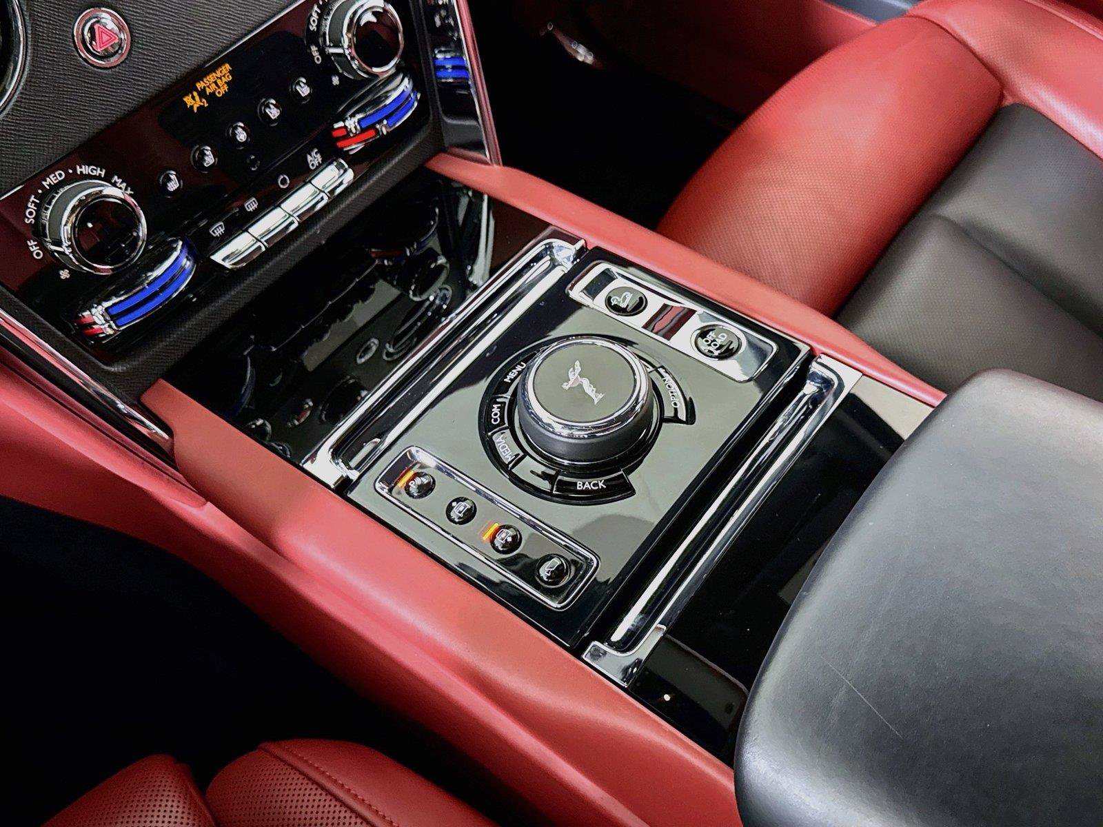 Used 2022 Rolls-Royce Cullinan AWD/4WD image 21