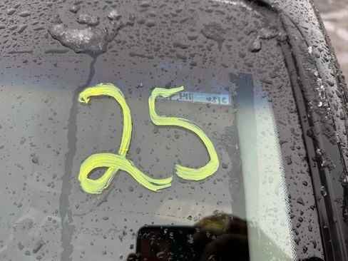 Used 2018 Kia Sorento LX image 28