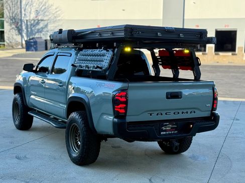 Used 2023 Toyota Tacoma TRD Off-Road image 14