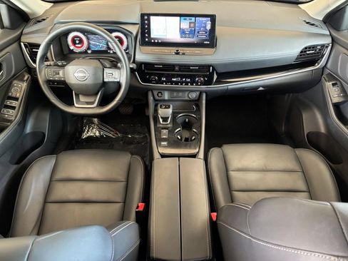 Used 2026 Nissan Rogue SL FWD image 36