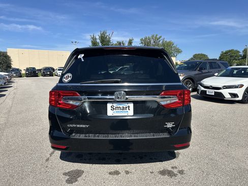 Used 2018 Honda Odyssey EX-L image 9
