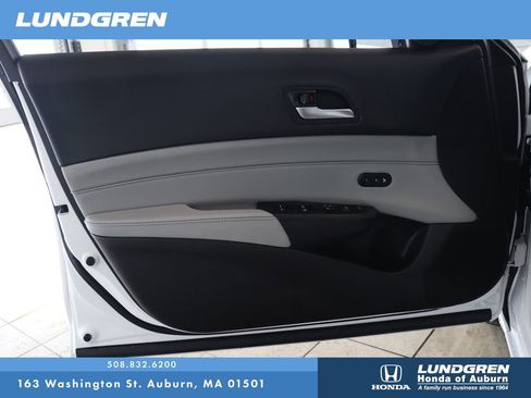Used 2022 Acura ILX w/ Premium Package image 9