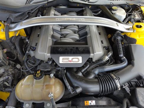 Used 2015 Ford Mustang GT Premium image 30