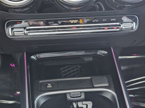 Certified 2024 Mercedes-Benz GLA 250 4MATIC image 19