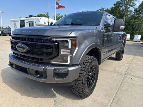 Used 2022 Ford F350 Lariat w/ Tremor Off-Road Package AWD/4WD image 2
