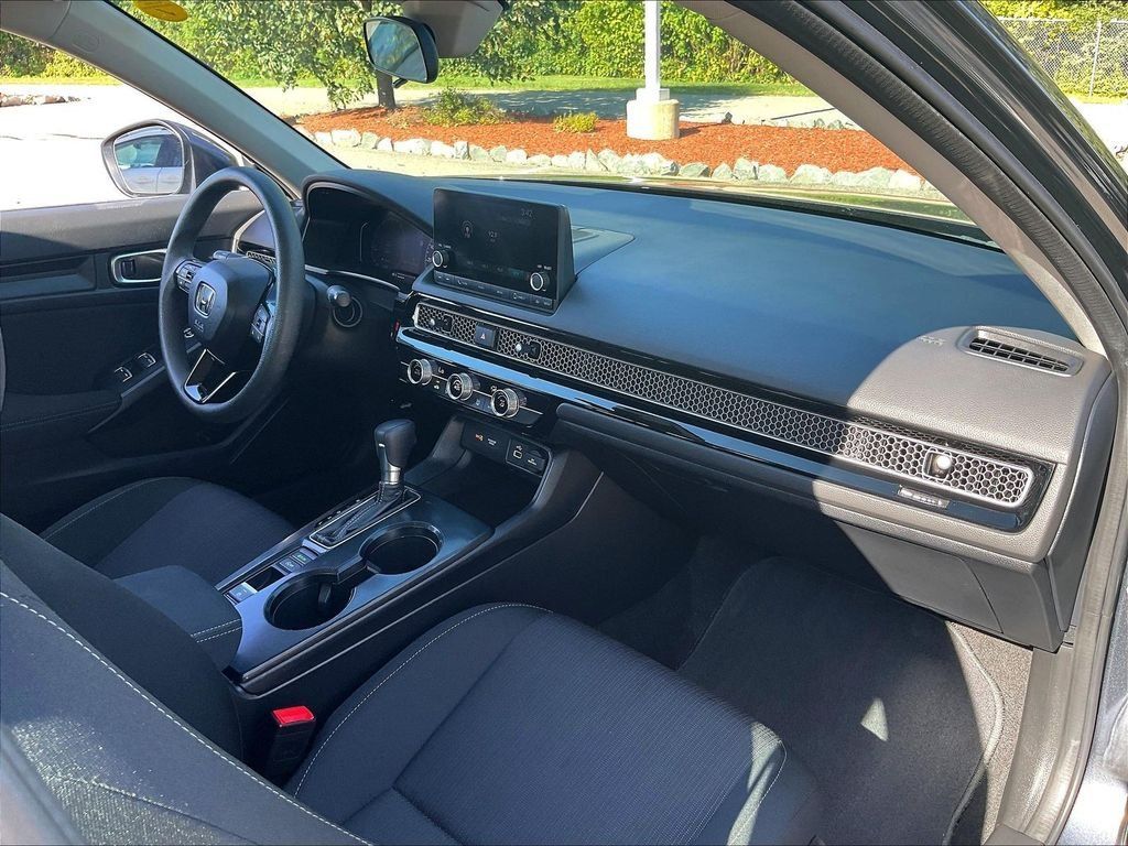 Used 2023 Honda Civic LX image 14
