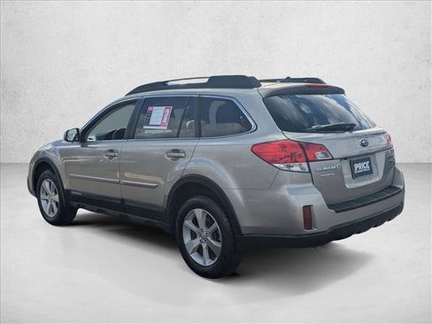 Used 2014 Subaru Outback 3.6R Limited w/ Moonroof Package image 8