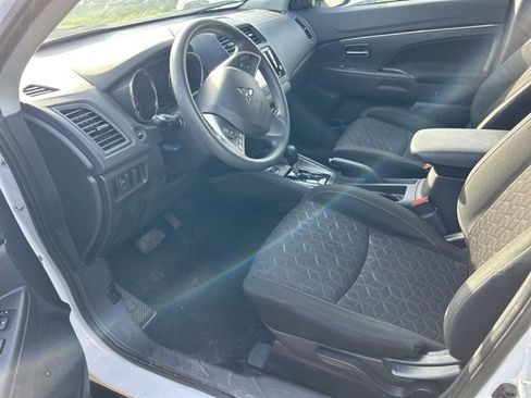 Used 2024 Mitsubishi Outlander Sport ES AWD/4WD image 7