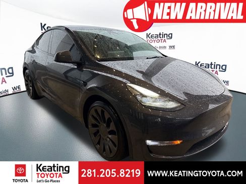 Used 2024 Tesla Model Y Performance image 1