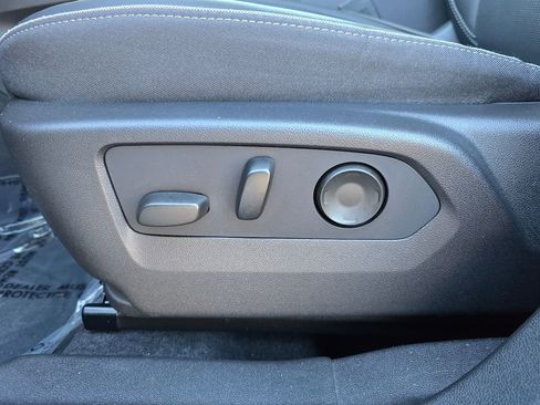 Used 2021 Buick Envision Essence AWD/4WD image 16