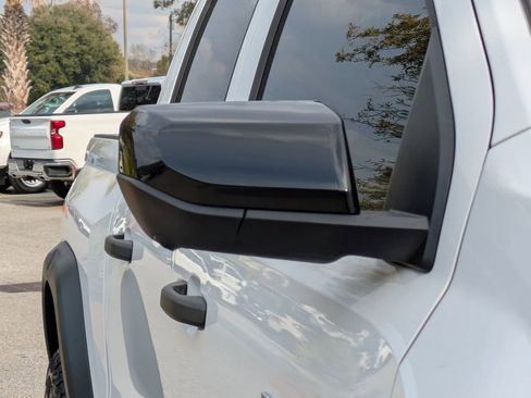 Certified 2024 Chevrolet Colorado Trail Boss w/ Technology Package image 11