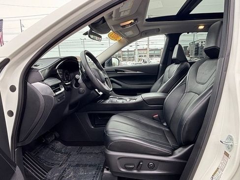 Used 2023 INFINITI QX60 Luxe image 10