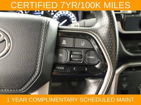 Used 2022 Toyota Tundra SR5 w/ SR5 Convenience Package AWD/4WD image 21