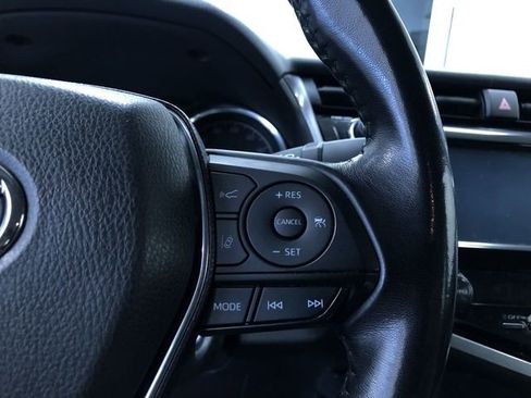 Used 2019 Toyota Camry SE image 26