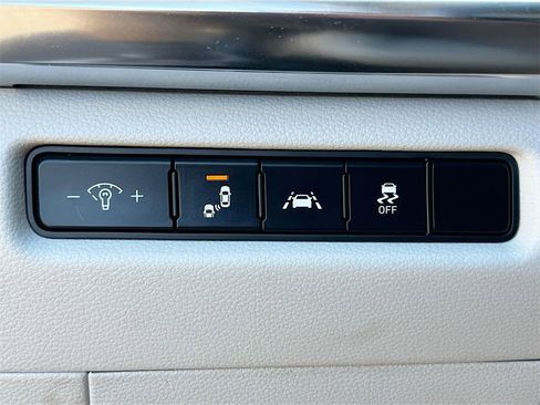 Used 2022 Kia Telluride S image 10