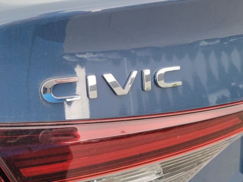 Used 2025 Honda Civic Sport Touring image 7