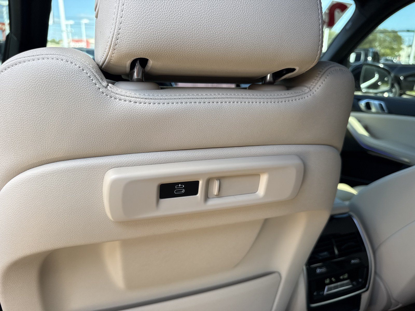 Used 2022 BMW X5 sDrive40i w/ Premium Package RWD image 15