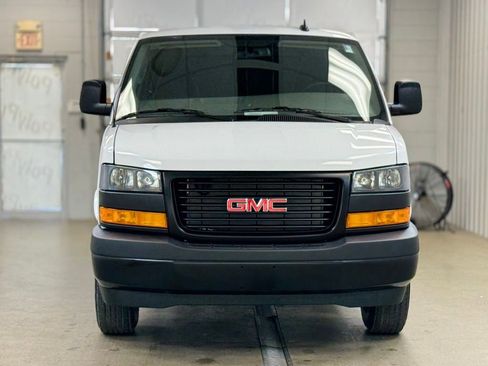 New 2025 GMC Savana 2500 RWD image 2