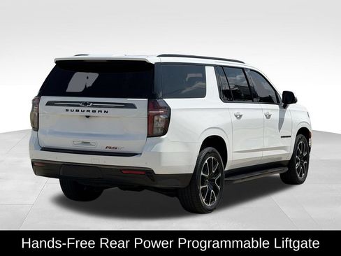 Used 2022 Chevrolet Suburban RST w/ Luxury Package RWD image 10
