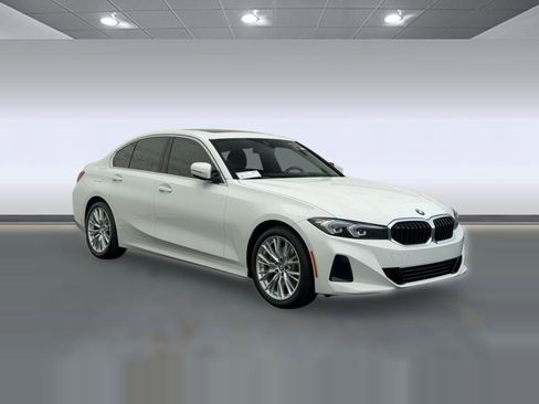 Used 2024 BMW 330i Sedan w/ Convenience Package RWD image 7